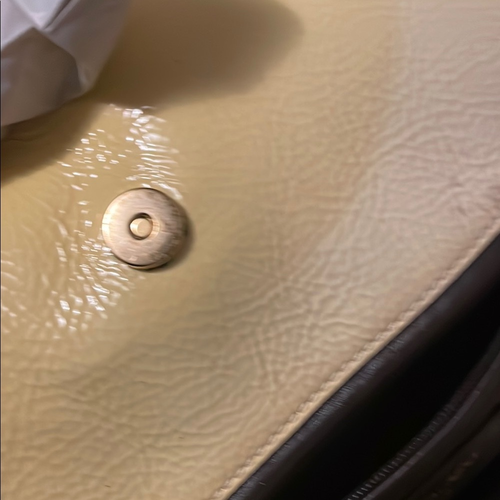 Yves Saint Laurent Cream and Yellow Shoulder Bag with Structured Design - Picture 14 of 16
